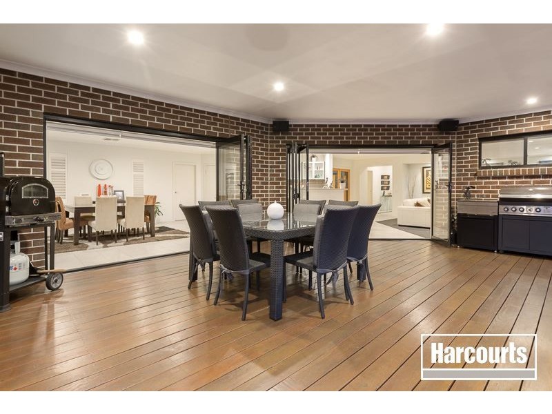 17 Tara Park Close, Narre Warren North VIC 3804