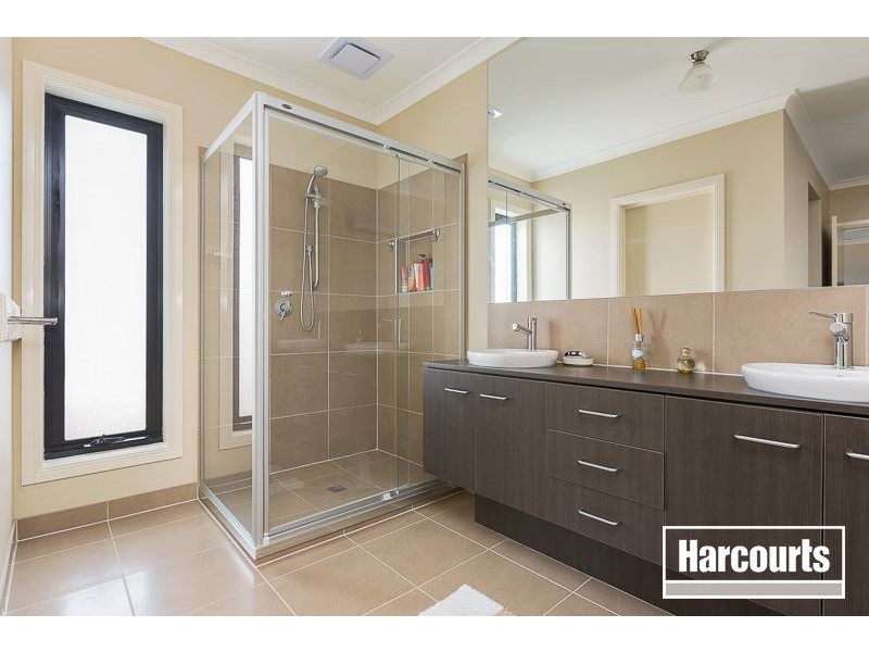 95 The Esplanade, Narre Warren South VIC 3805