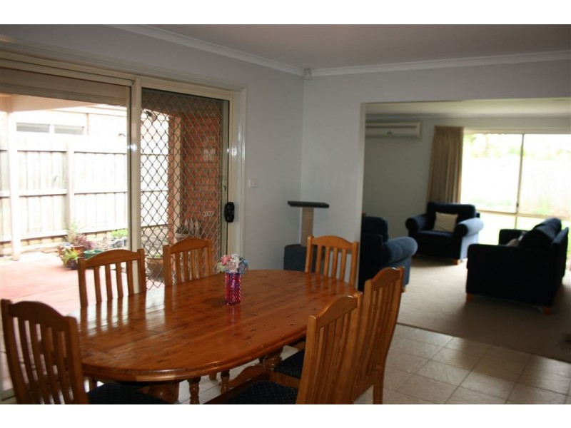 23 Lisburn Way, Berwick VIC 3806