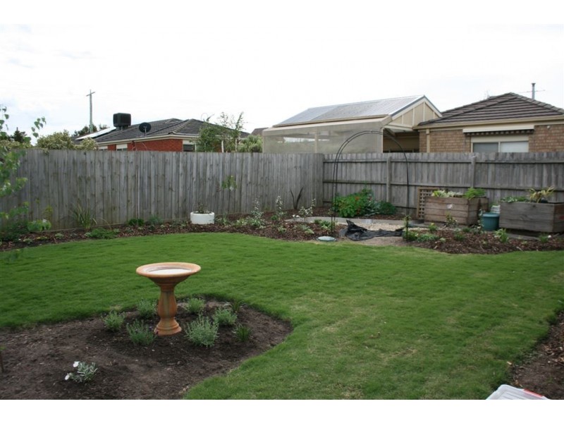 23 Lisburn Way, Berwick VIC 3806