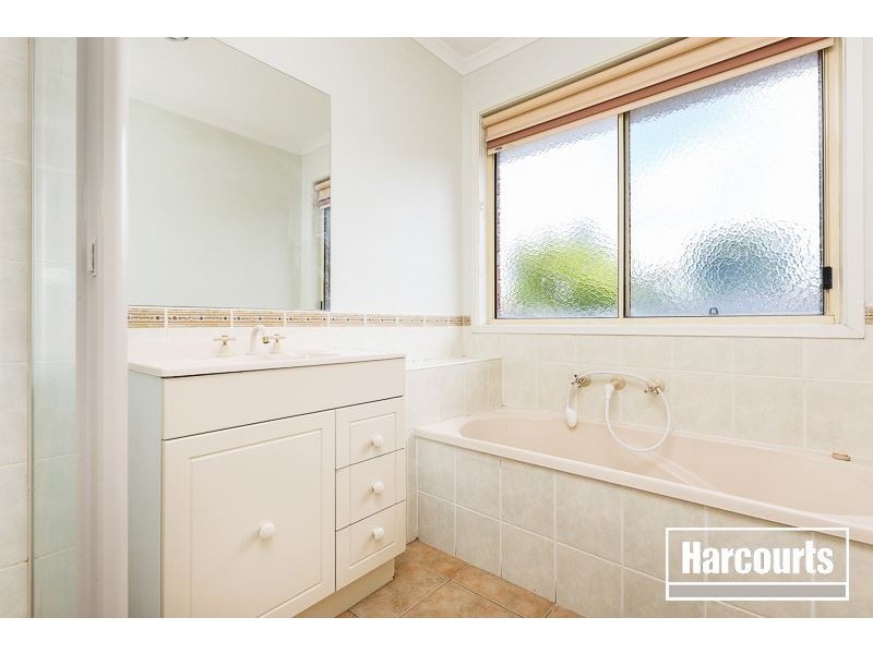 6 St Georges Road, Narre Warren South VIC 3805