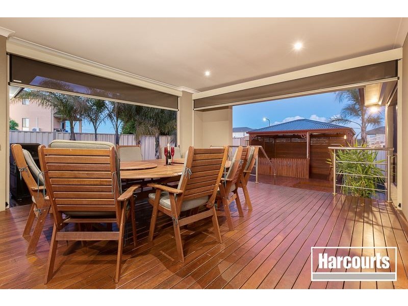 25 Highvale Crescent, Berwick VIC 3806