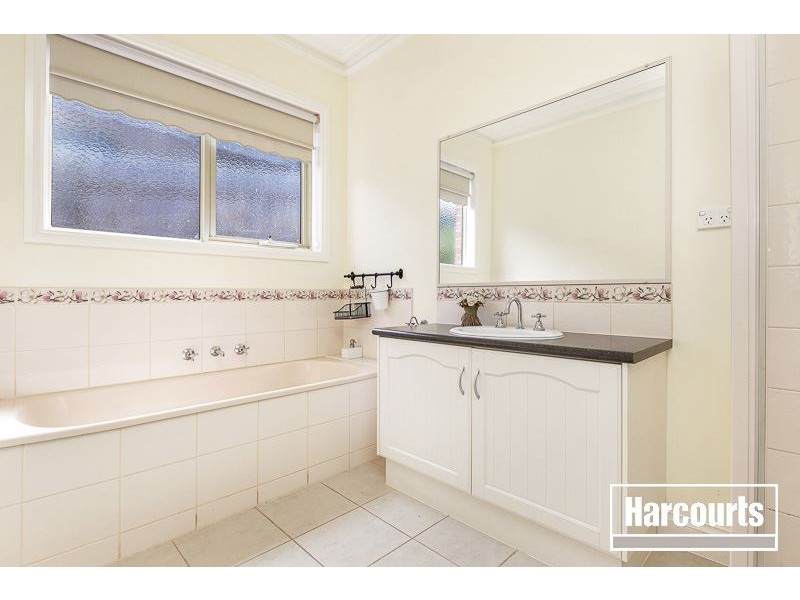 1 Temora Rise, Berwick VIC 3806