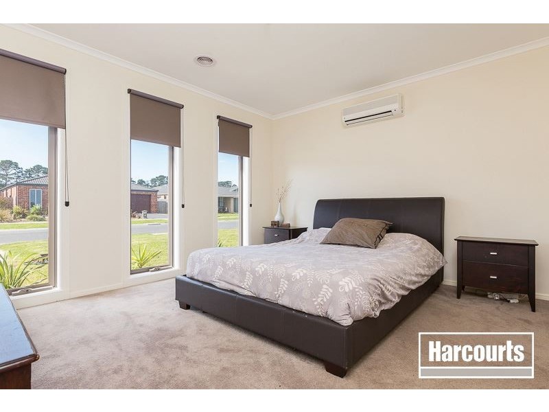 28 Pomegranate Way, Pakenham VIC 3810