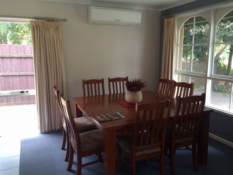 15 Memorial Drive, Narre Warren North VIC 3804