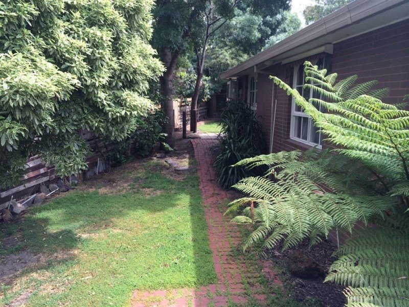 15 Memorial Drive, Narre Warren North VIC 3804