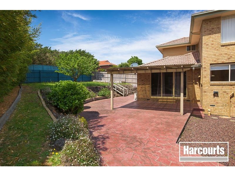 31 Lawrence Drive, Berwick VIC 3806