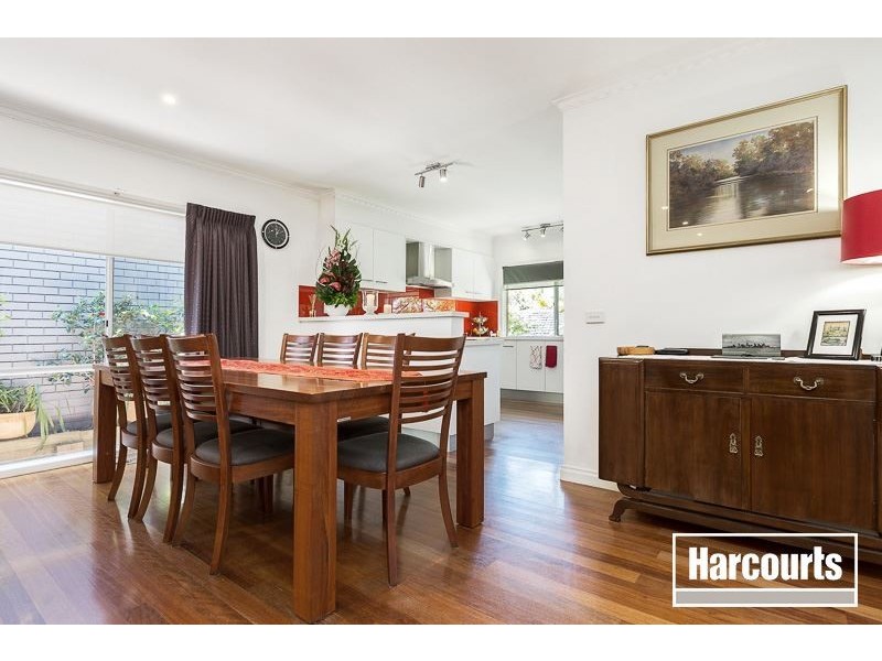 1A Graneel Grove, Berwick VIC 3806