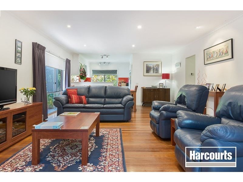 1A Graneel Grove, Berwick VIC 3806