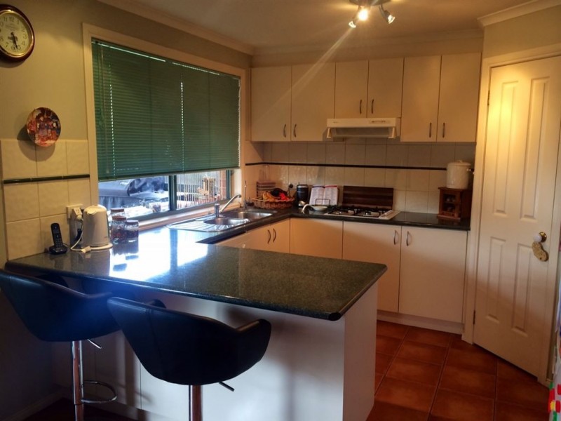 7 Larne Close, Berwick VIC 3806