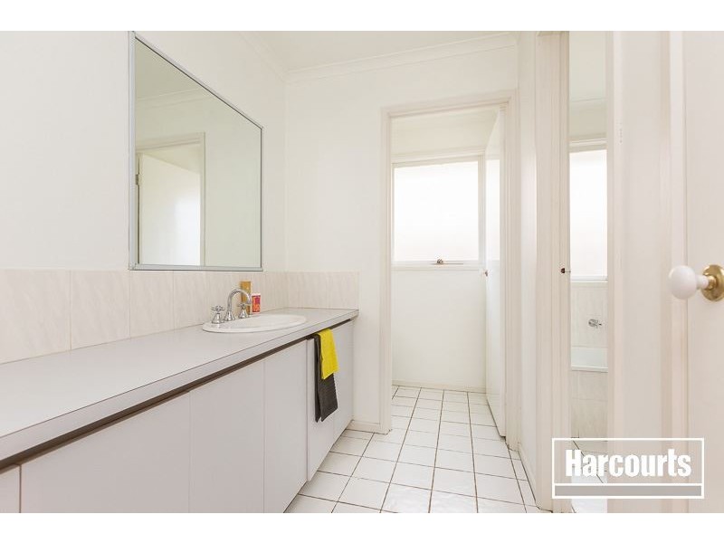 27 Willslie Crescent, Berwick VIC 3806