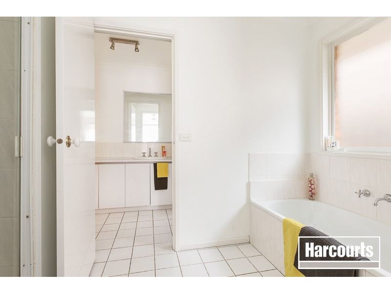 27 Willslie Crescent, Berwick VIC 3806