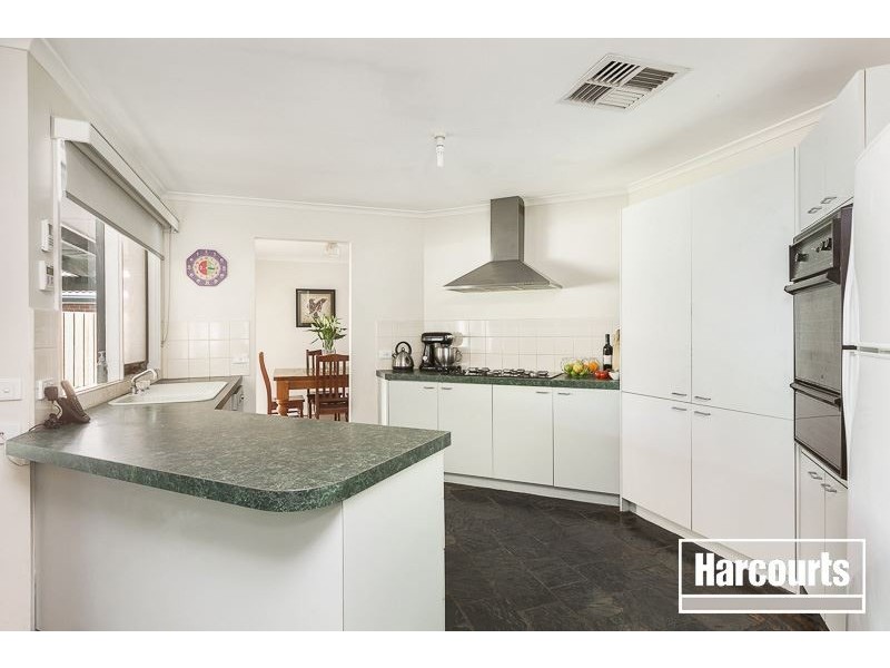 10 Pioneer Court, Berwick VIC 3806