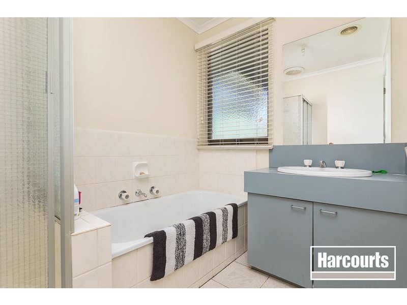 10 Pioneer Court, Berwick VIC 3806