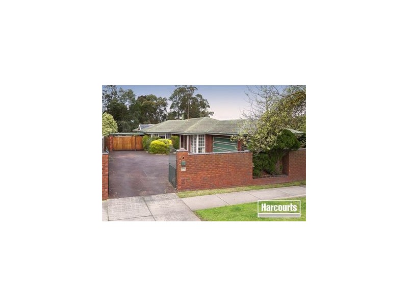 19 Mansfield Street, Berwick VIC 3806