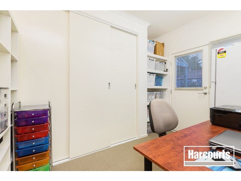 1 Tenandra Court, Berwick VIC 3806