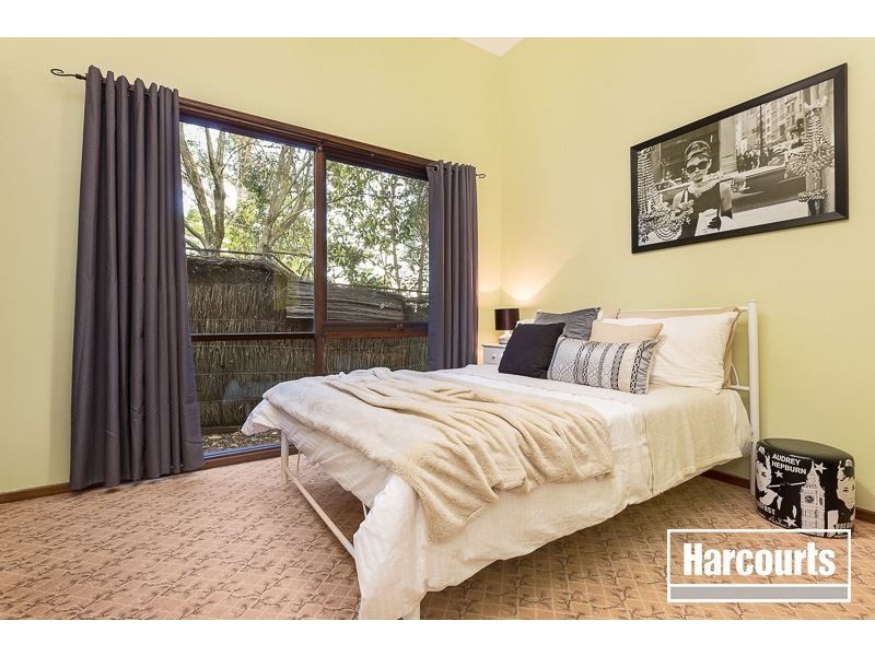 1 Clover Close, Berwick VIC 3806