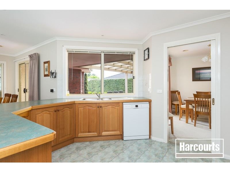 6 Begonia Way, Narre Warren South VIC 3805