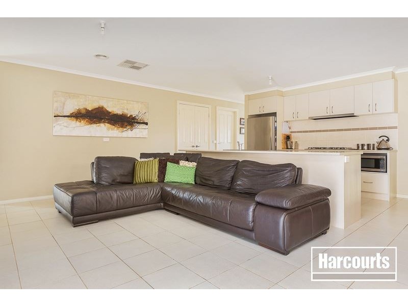 12 Daventry Court, Berwick VIC 3806