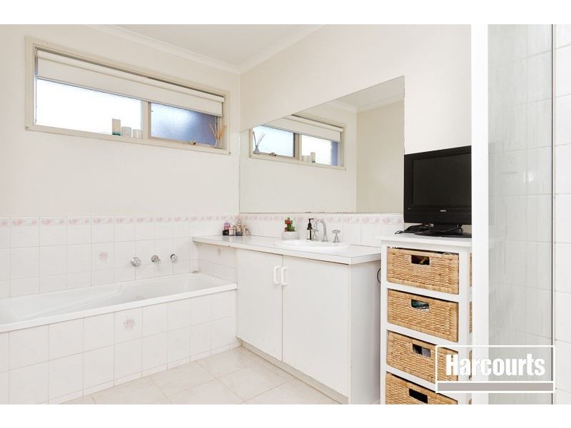 39 Ashfield Drive, Berwick VIC 3806