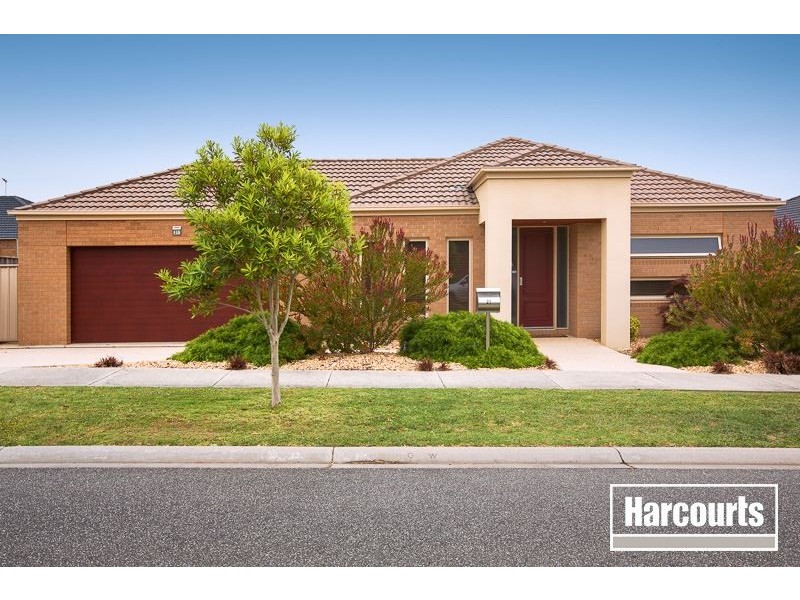 21 Marbelia Drive, Berwick VIC 3806