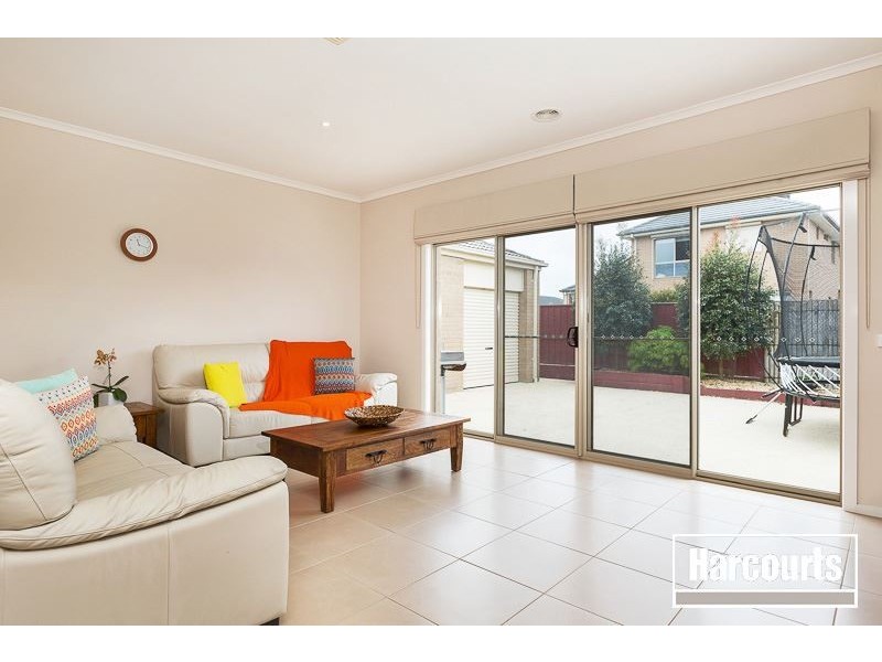 21 Marbelia Drive, Berwick VIC 3806