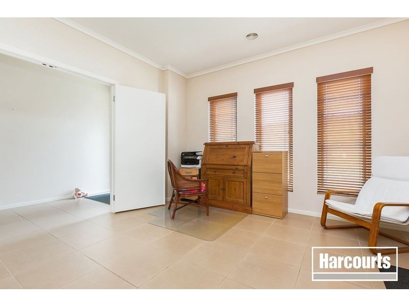 21 Marbelia Drive, Berwick VIC 3806