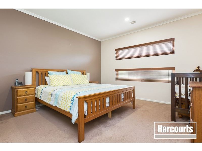 21 Marbelia Drive, Berwick VIC 3806