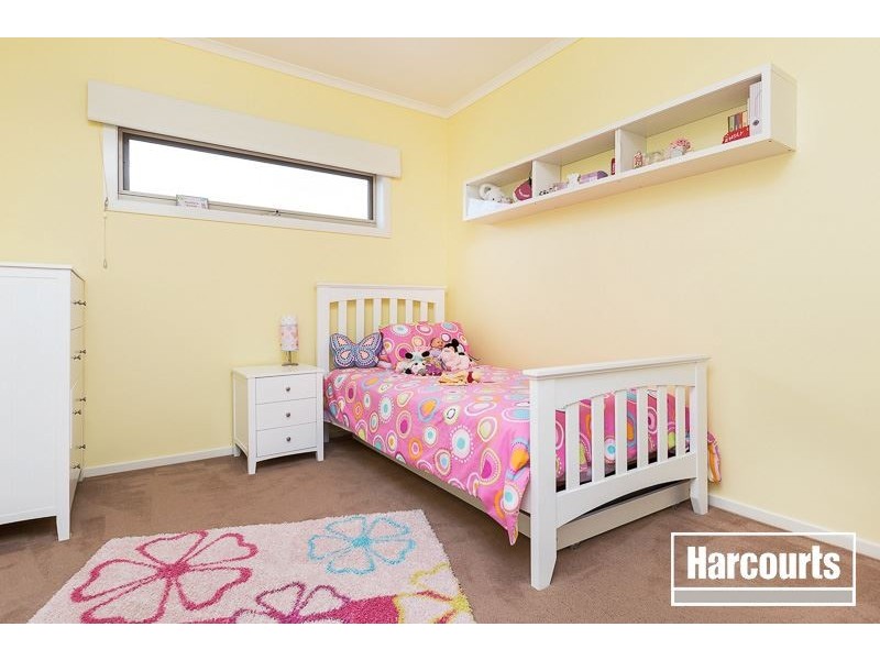 21 Marbelia Drive, Berwick VIC 3806