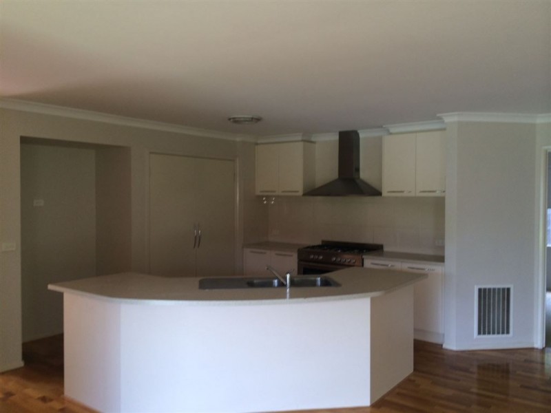 8 Trafalgar Court, Narre Warren South VIC 3805