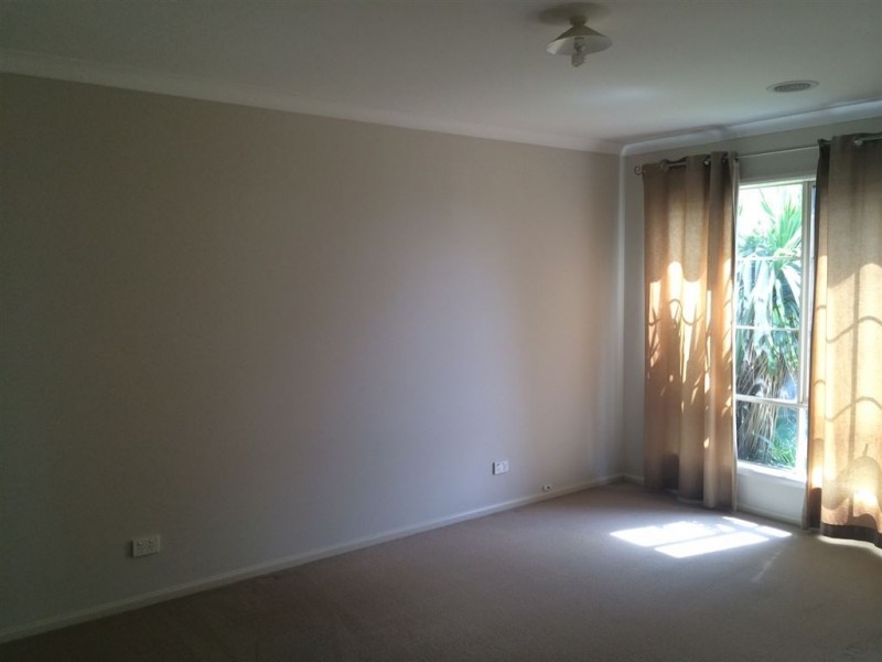 8 Trafalgar Court, Narre Warren South VIC 3805