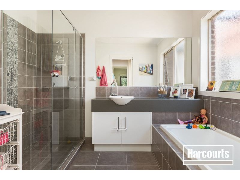 12 Jack William Way, Berwick VIC 3806