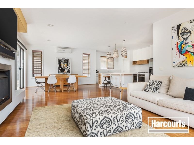 15 Arena Parade, Officer VIC 3809