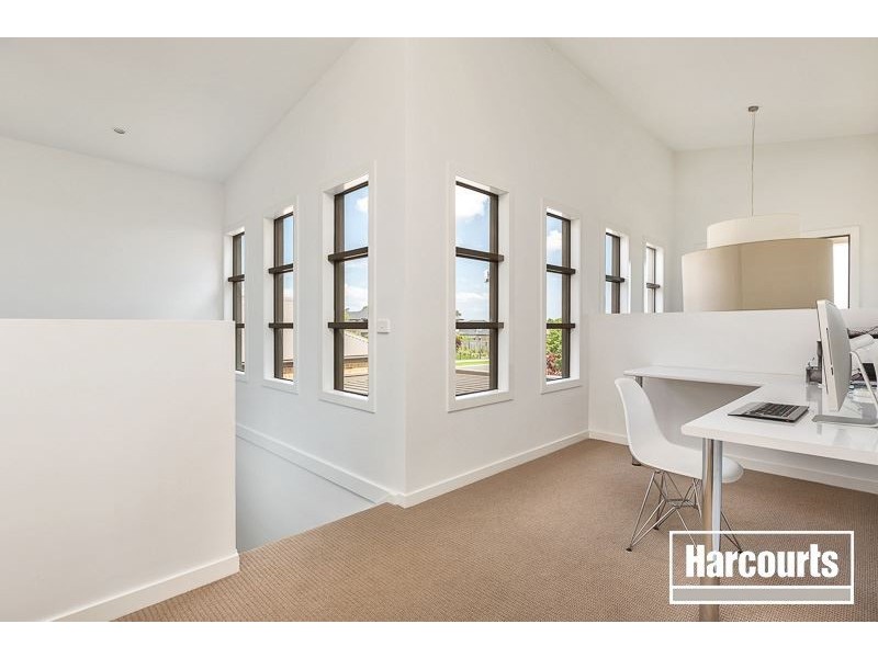 15 Arena Parade, Officer VIC 3809