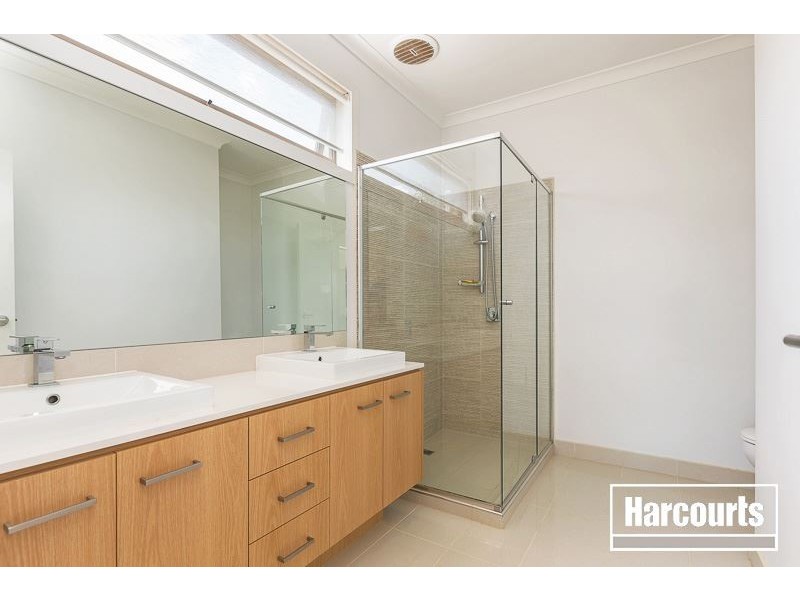 15 Arena Parade, Officer VIC 3809