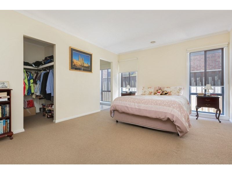 2 Lorne Court, Berwick VIC 3806