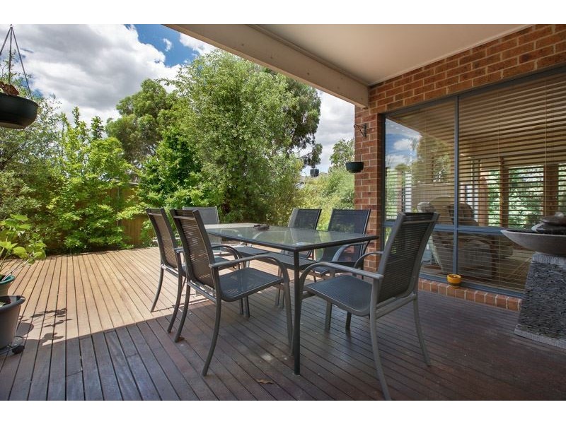 2 Lorne Court, Berwick VIC 3806