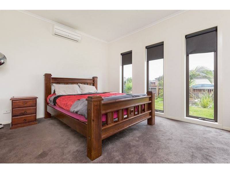 14 Pomegranate Way, Pakenham VIC 3810