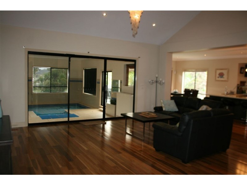 10 Ambrose Court, Berwick VIC 3806