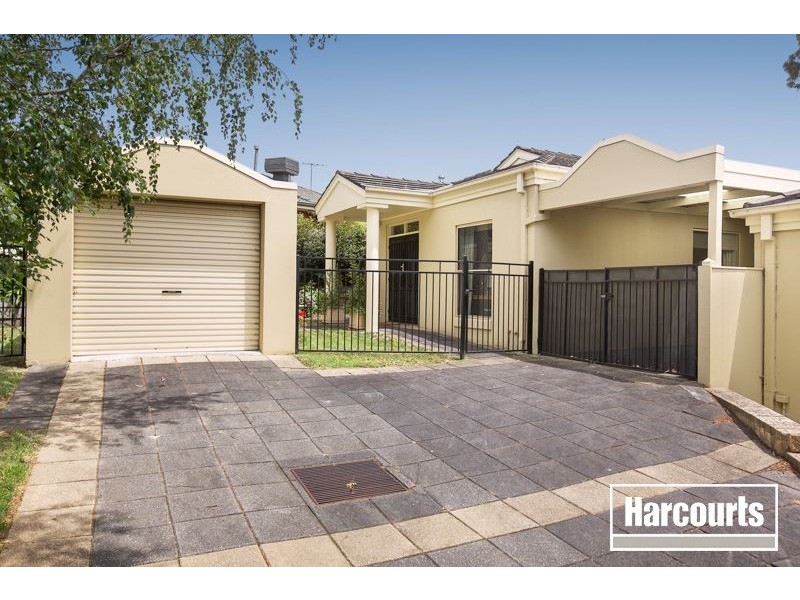 4/58 Peel Street, Berwick VIC 3806
