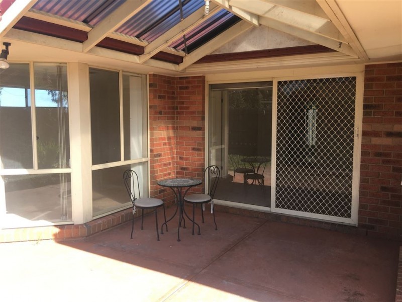 12 Duffy Court, Berwick VIC 3806