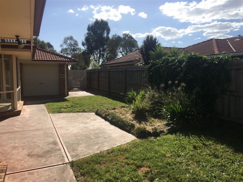 12 Duffy Court, Berwick VIC 3806
