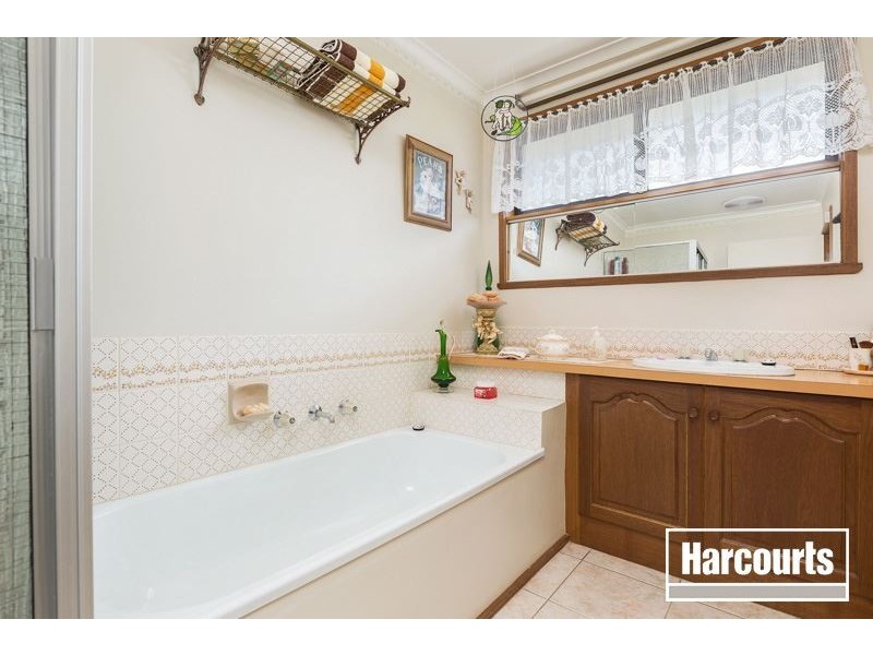 2/3 Sweeney Drive, Narre Warren VIC 3805