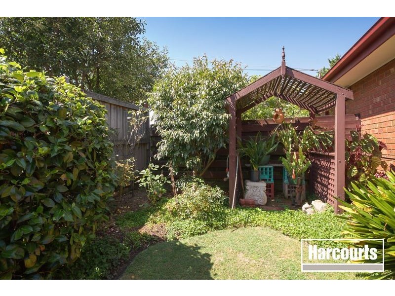 2/3 Sweeney Drive, Narre Warren VIC 3805