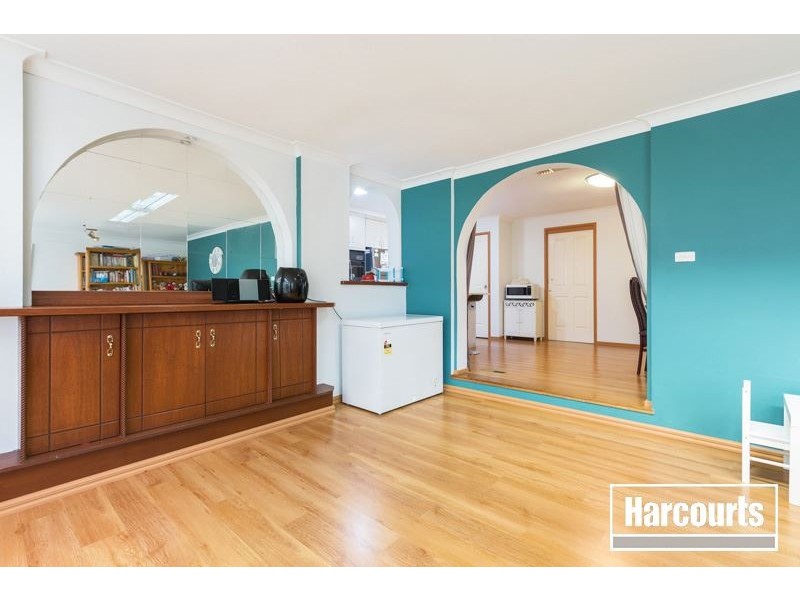 34 Collins Crescent, Berwick VIC 3806