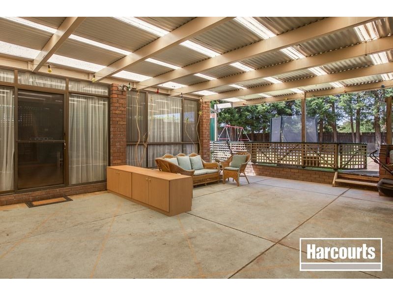 34 Collins Crescent, Berwick VIC 3806