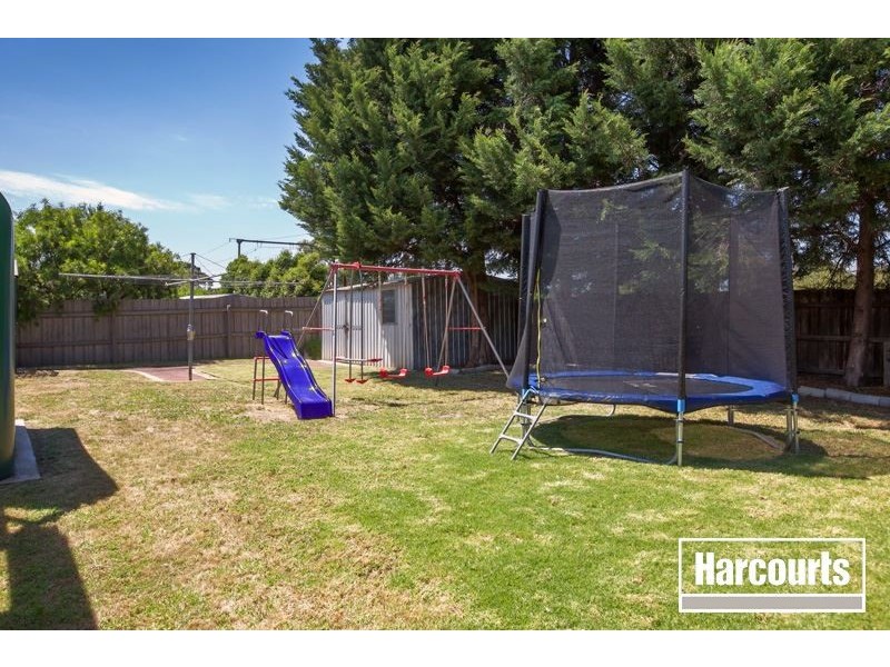 34 Collins Crescent, Berwick VIC 3806