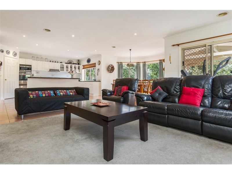 4 Begonia Way, Narre Warren South VIC 3805