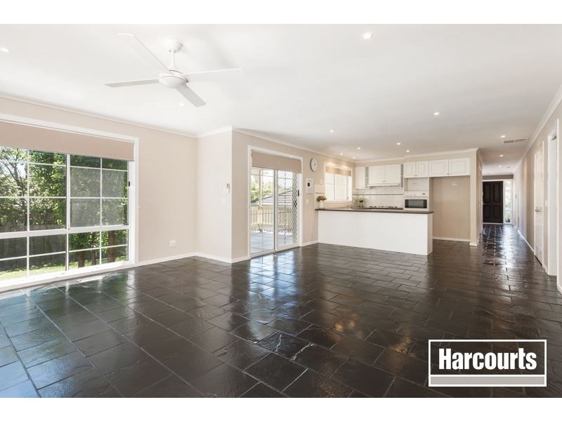 50 Avebury Drive, Berwick VIC 3806
