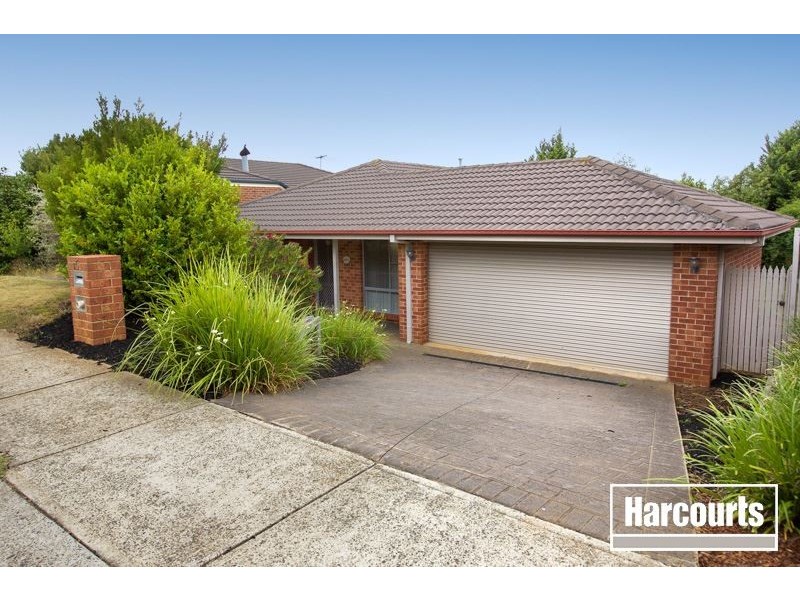 5 Cunneen Crescent, Berwick VIC 3806